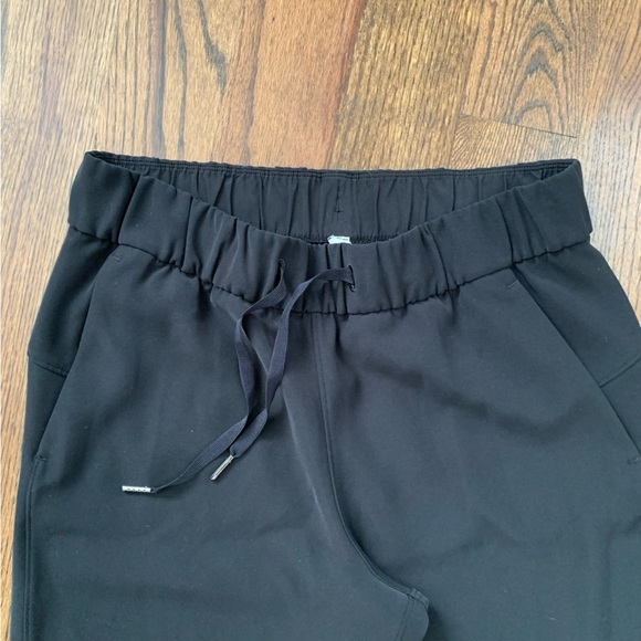 Lululemon On The Fly Pant Size 6 - Picture 4 of 10